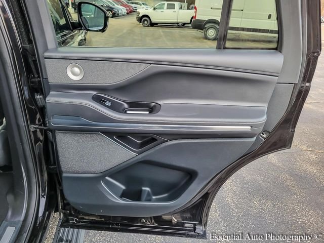 Used 2025 Black Lincoln Reserve image 30