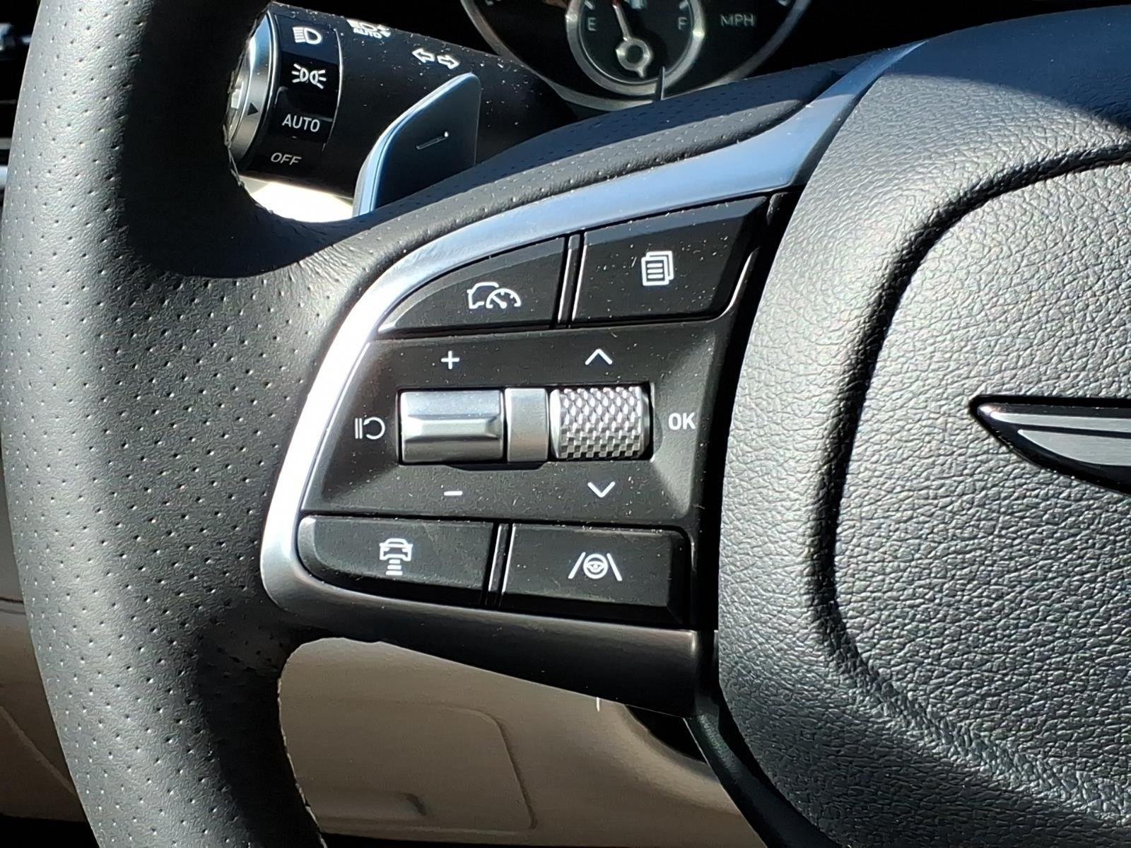 2026 GENESIS G70 Standard - Photo 20