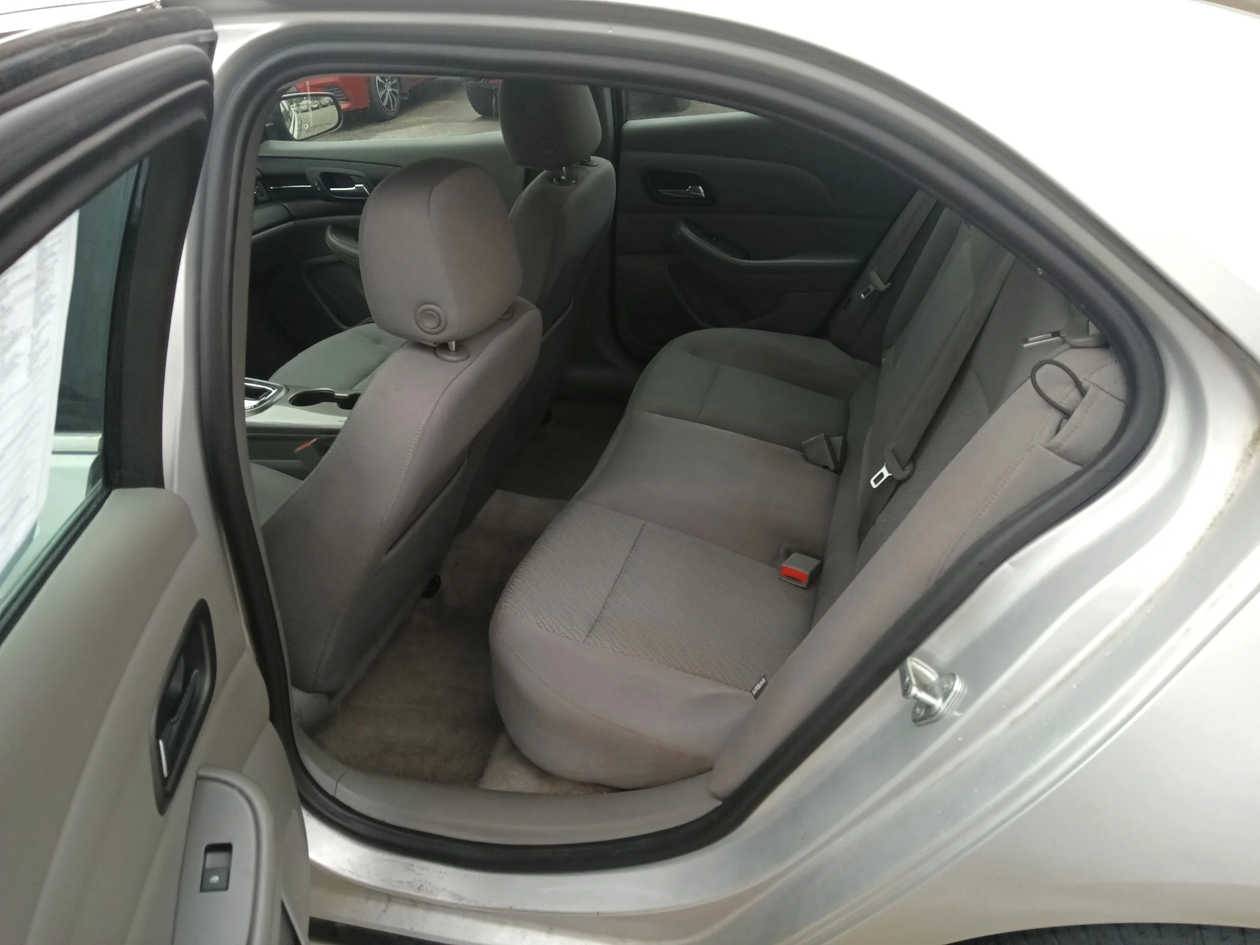 Used 2013 Silver Chevrolet 1FL image 10
