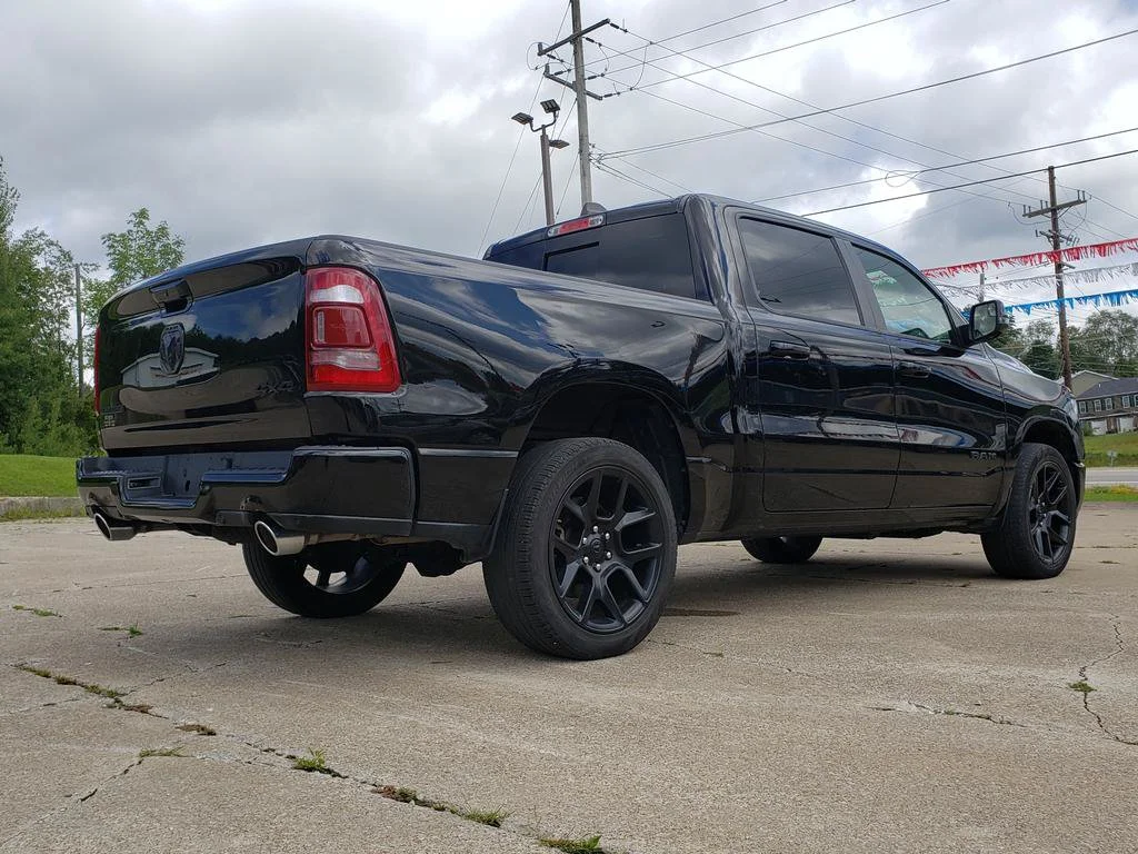 Used 2023 Diamond Black Crystal Pearlcoat Ram Laramie image 3