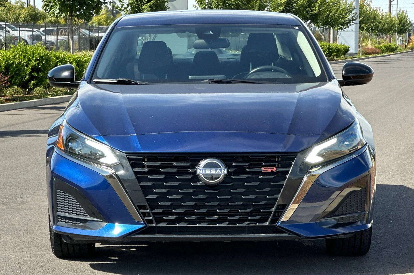 Used 2023 Blue Nissan 2.5 SR image 8