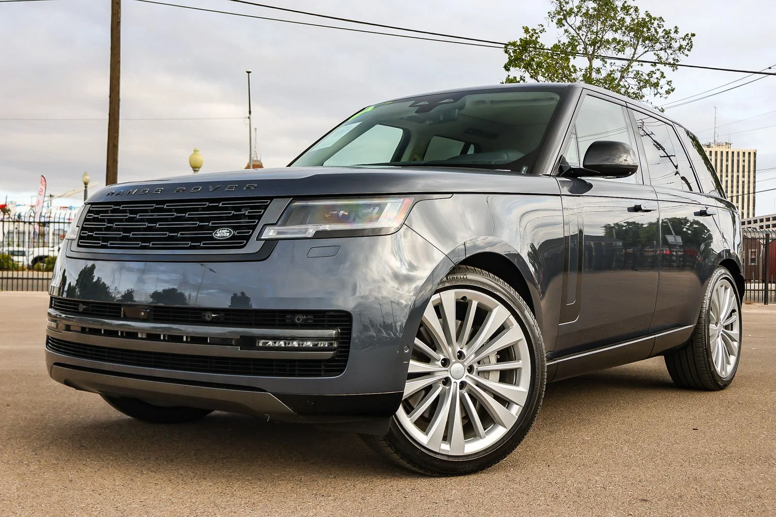 2024 Land Rover Range Rover 4.4 SE SWB's photo