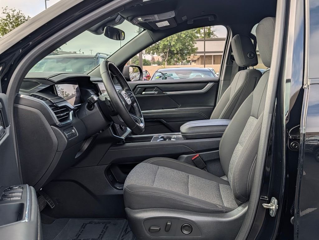 2025 GMC Acadia Elevation - Photo 12