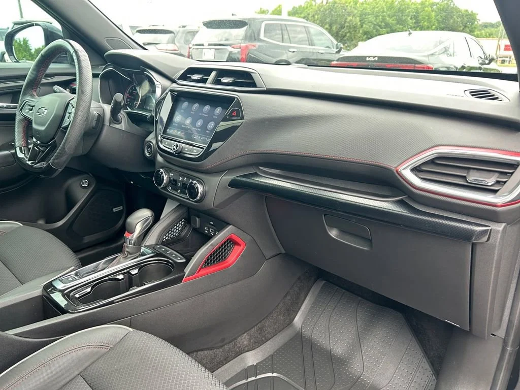 Used 2023 Mosaic Black Metallic Chevrolet RS image 34