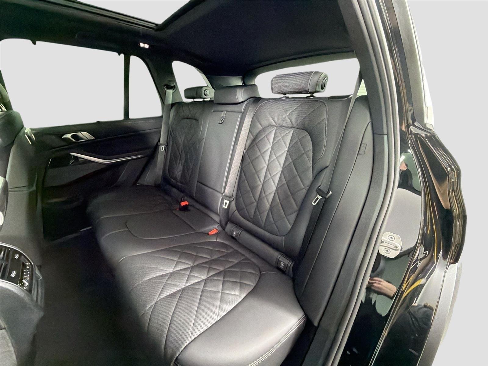 New 2026 Black Sapphire Metallic BMW sDrive40i image 50