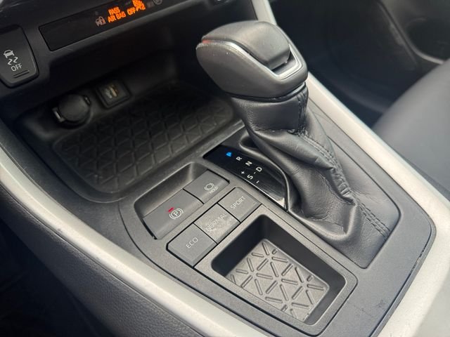 Certified Used 2023 Pearl Toyota XLE Premium image 31