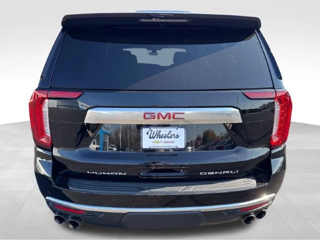 Used 2022 ONYX BLACK GMC Denali image 4