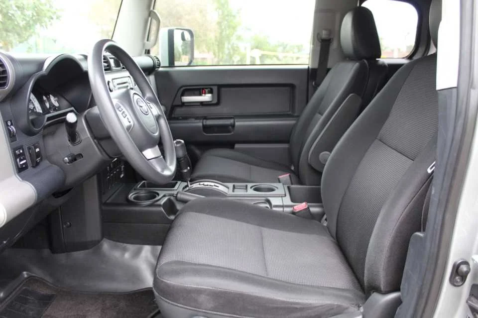 Used 2011 GRAY TOYOTA  image 22
