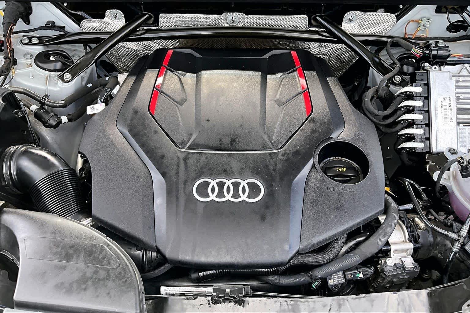 Used 2023 Florett Silver Metallic Audi Premium Plus image 32
