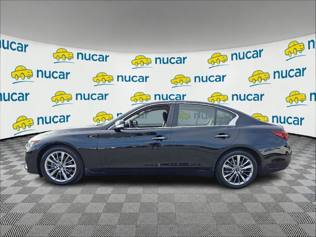 Used 2023 Black INFINITI LUXE image 4