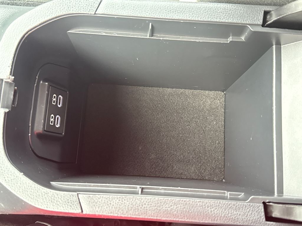 Certified Used 2025 Silver Toyota XLE image 27