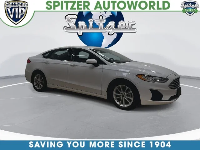 Used 2020 White Ford SE image 4