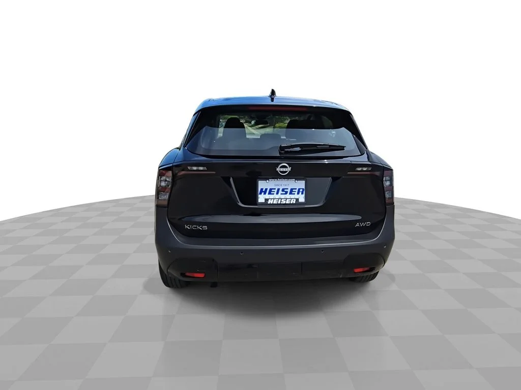 2025 Nissan Kicks S AWD - Photo 7