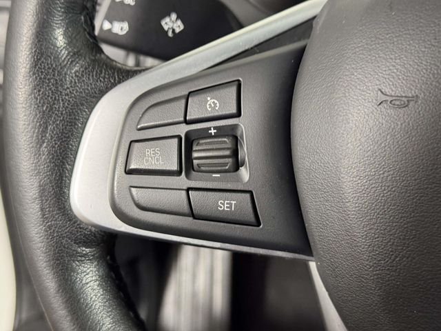 Used 2020 White BMW xDrive28i image 23