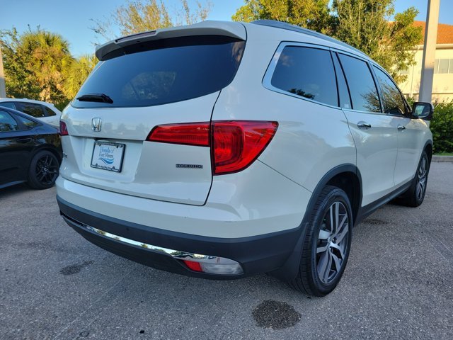 Used 2018 White Diamond Pearl Honda Touring image 6