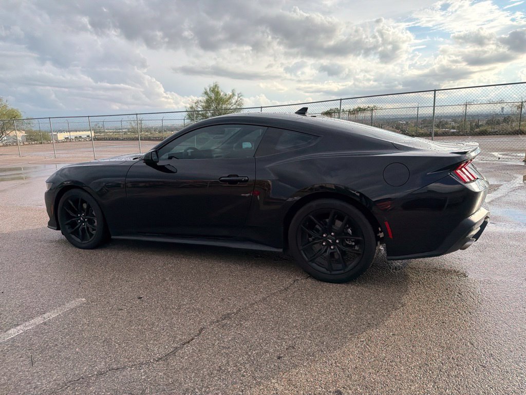 Used 2025 Black Ford EcoBoost image 5