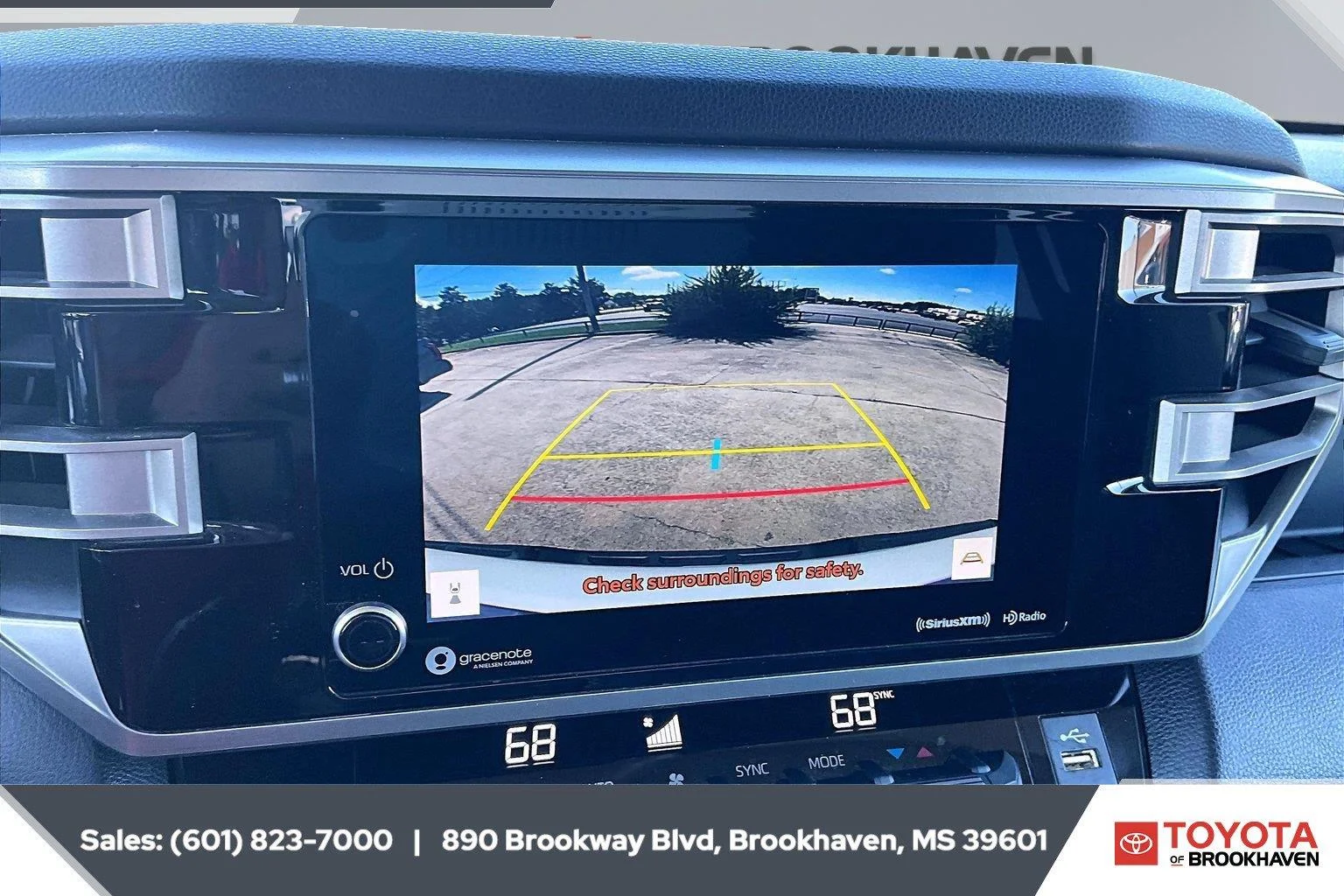 Used 2023 Ice Cap Toyota SR5 image 15