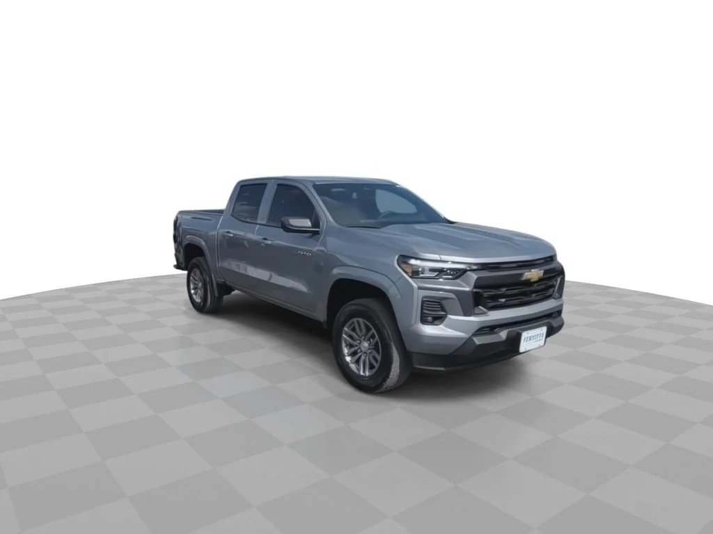 New 2026 Sterling Gray Metallic Chevrolet LT image 2