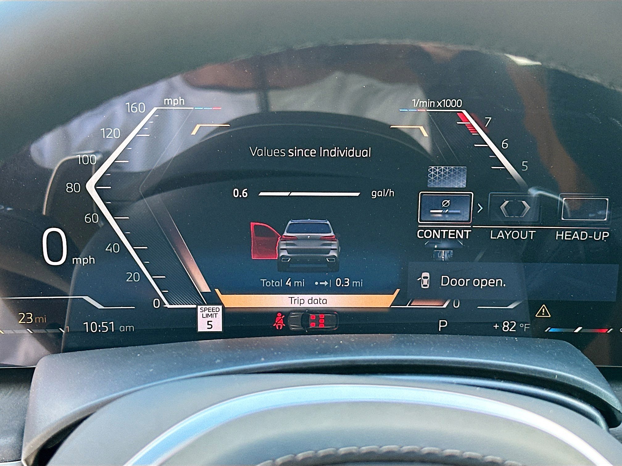 New 2026 Skyscraper Grey Metallic BMW sDrive40i image 9
