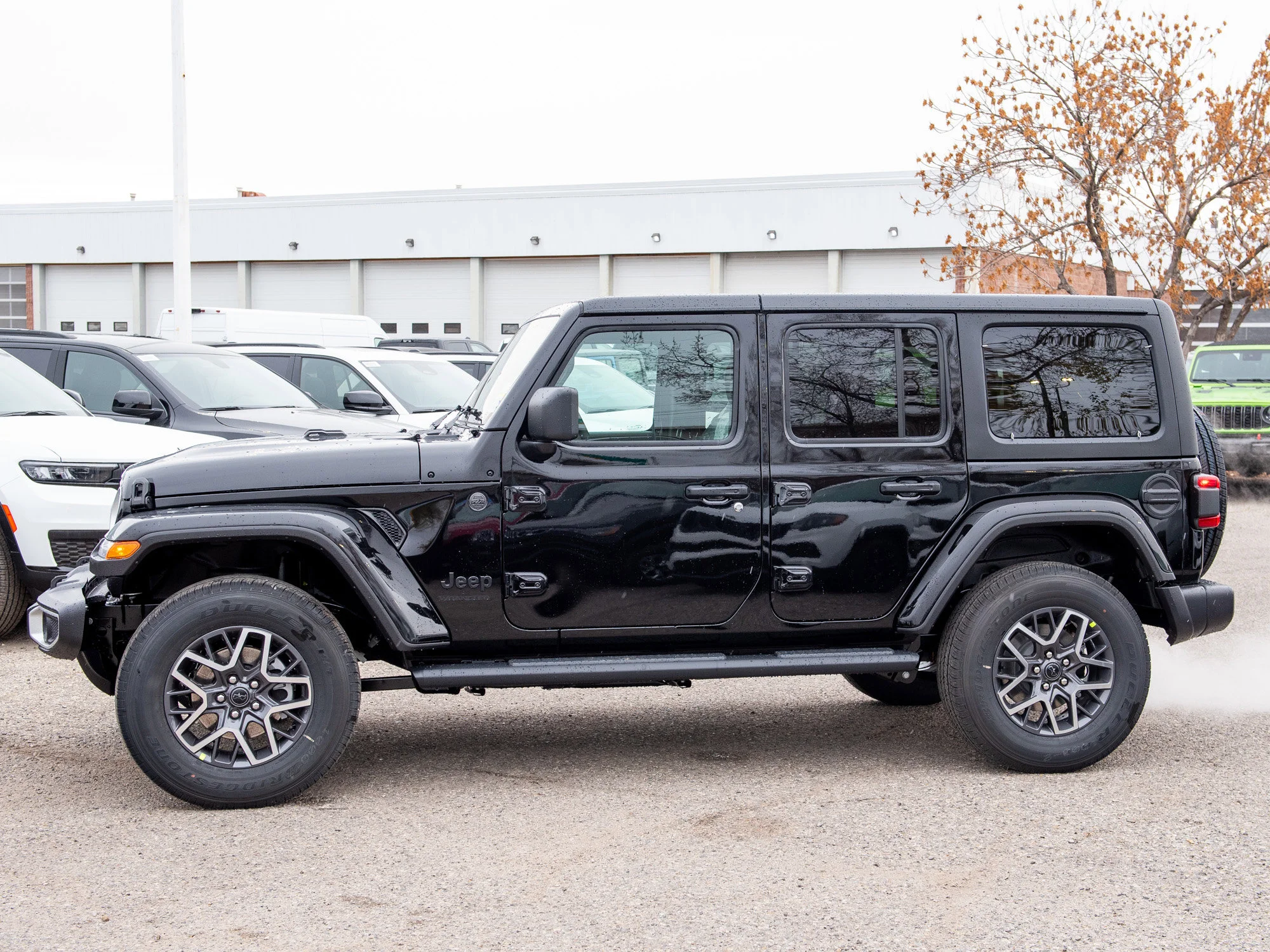 Used 2026 Black Jeep Sahara* 4 Door 4x4, Remote Start, Heated Seats/Wheel image 2