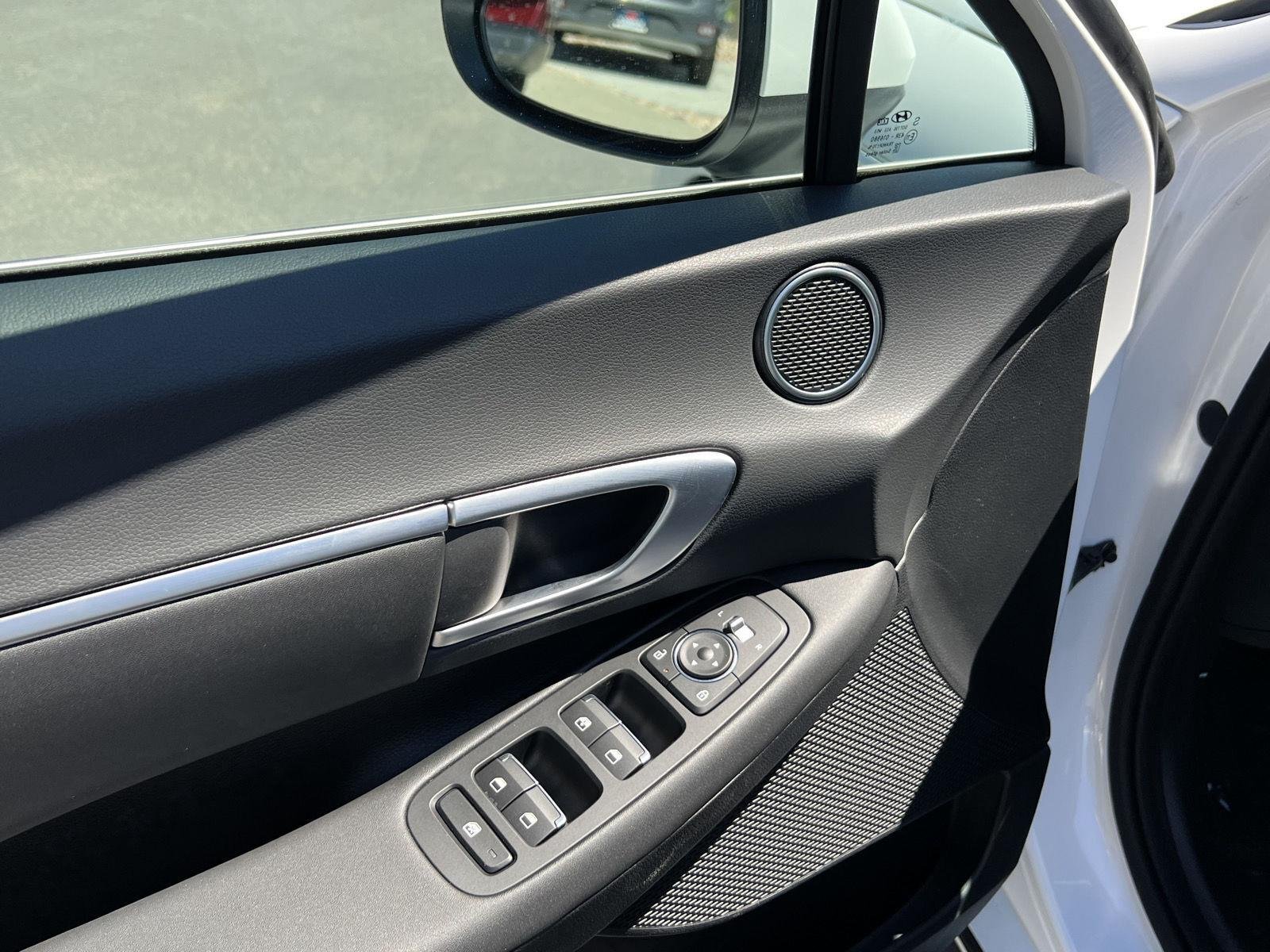 2026 Hyundai Sonata Hybrid Blue - Photo 30