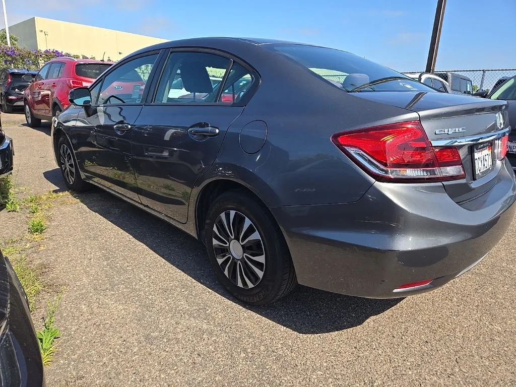 Used 2013 Gray Honda LX image 7