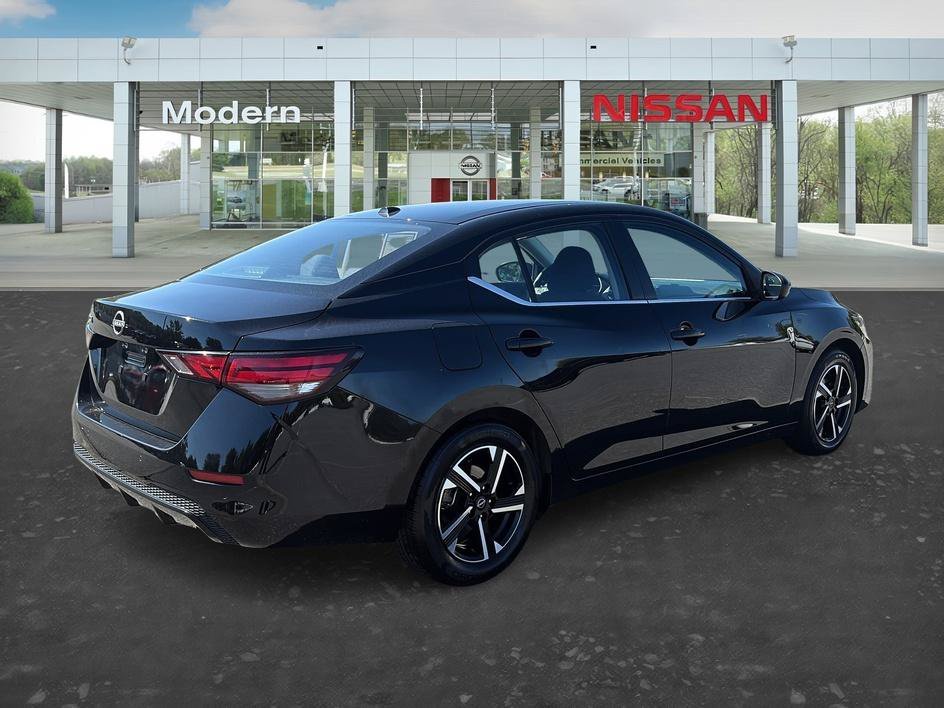 Used 2025 Super Black Nissan SV image 5