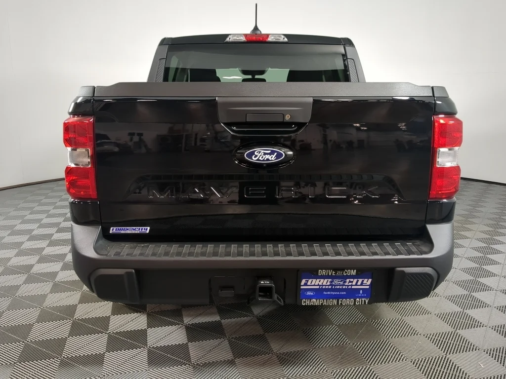 New 2026 Shadow Black Ford XL image 7