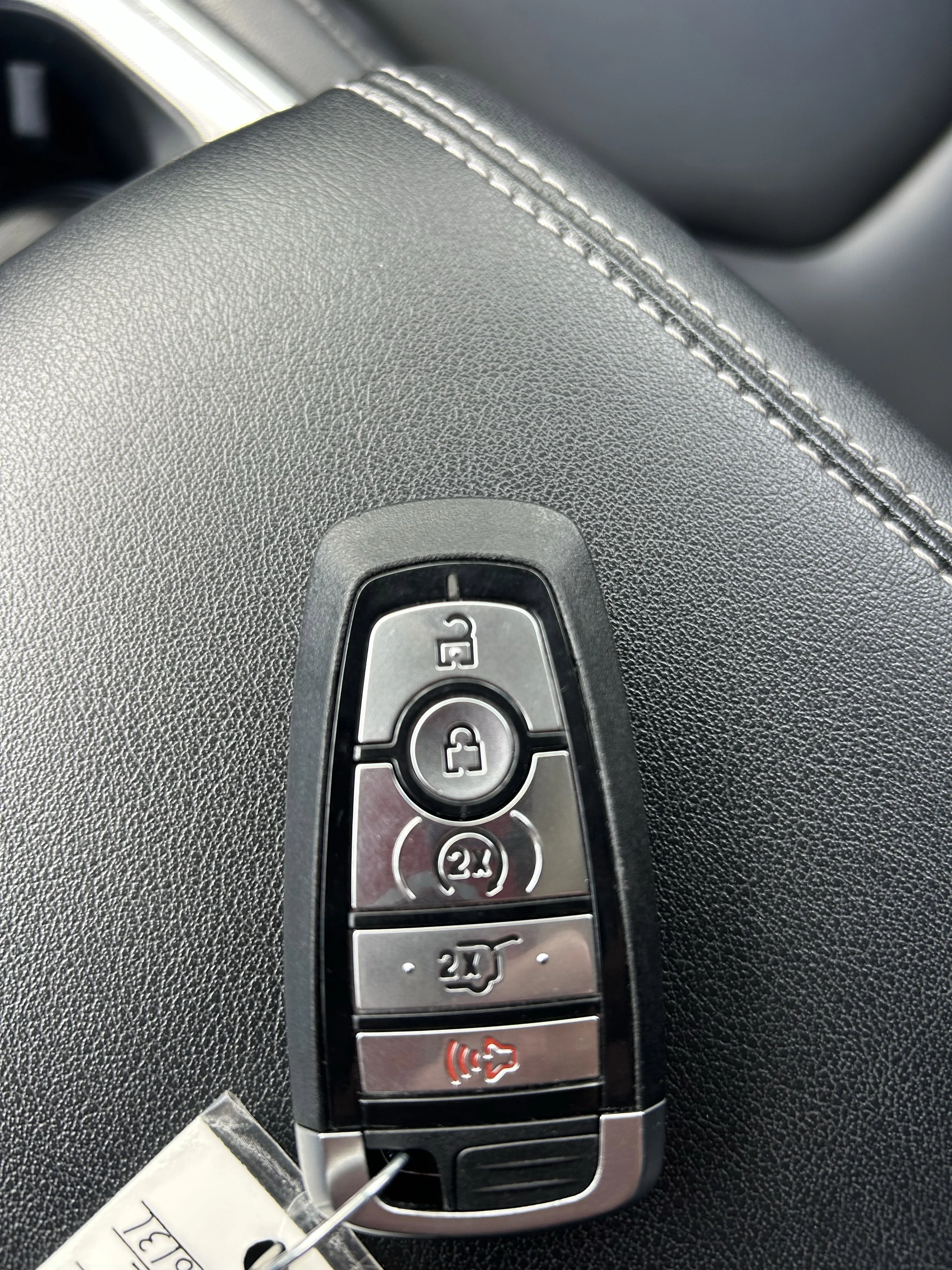 Used 2023 Green Ford SEL image 21