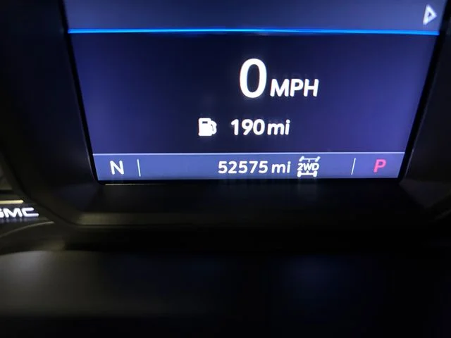 Used 2020 Blue GMC Elevation image 18