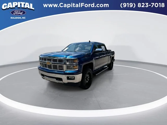 Used 2015  Chevrolet LTZ image 4