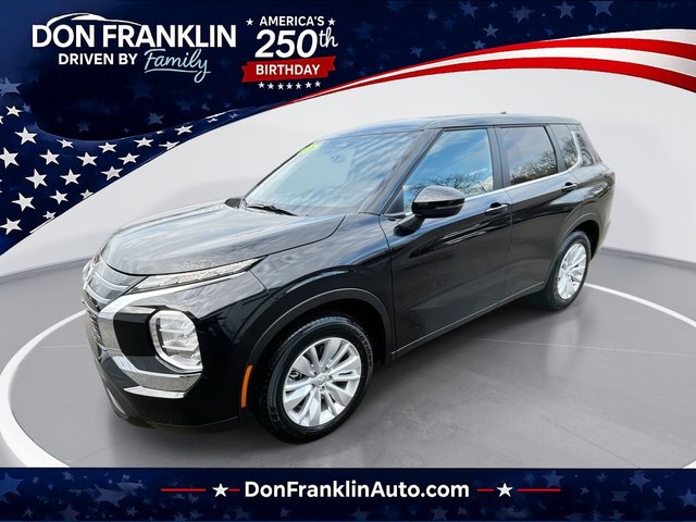 2026 Mitsubishi Outlander ES