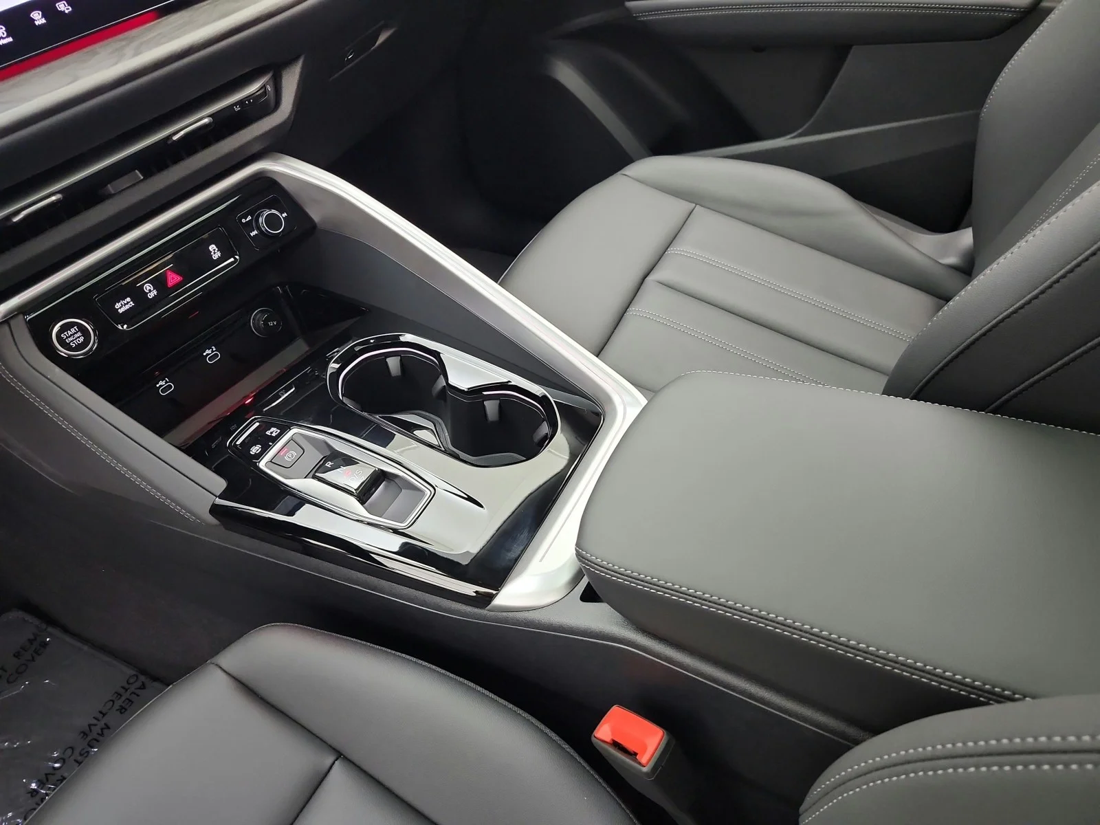New 2026 District Green Metallic Audi Premium 2.0 TFSI quattro image 10