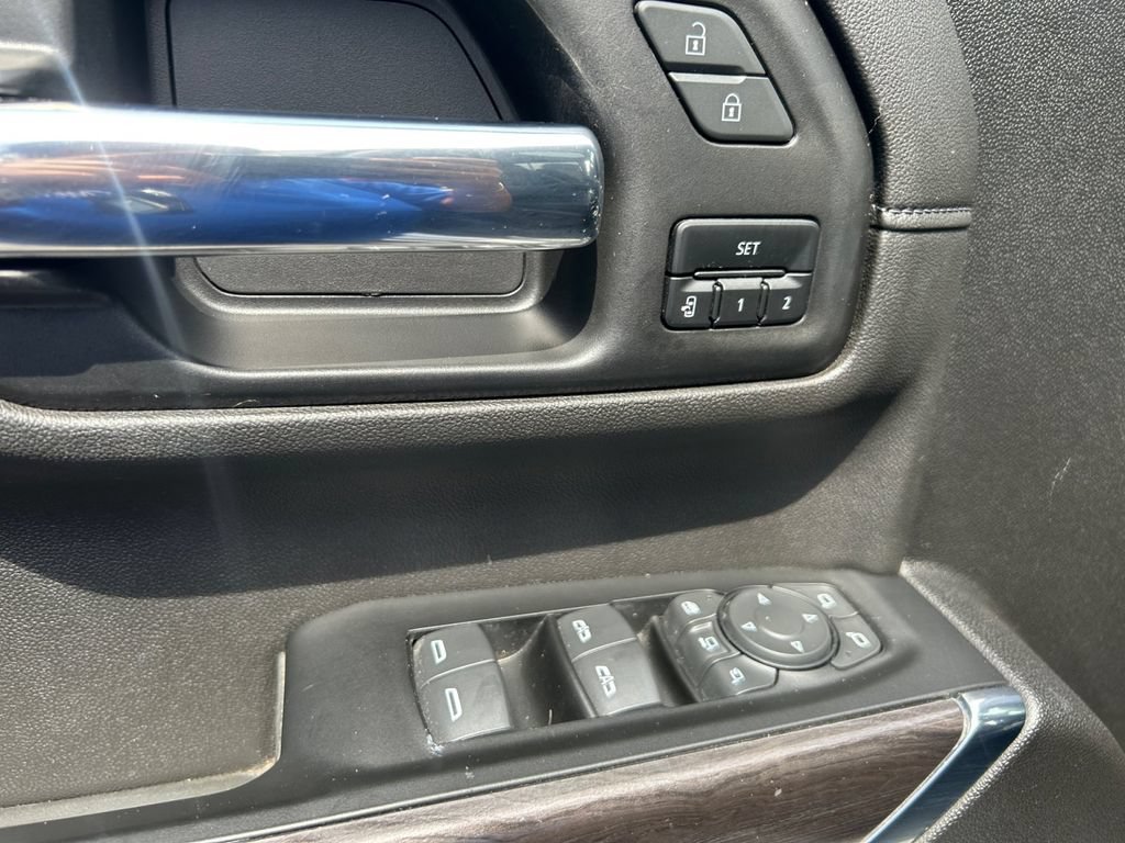 Used 2022 Silver Ice Metallic Chevrolet LTZ image 30