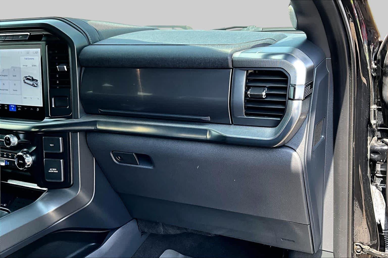Used 2024 Agate Black Metallic Ford LARIAT image 21