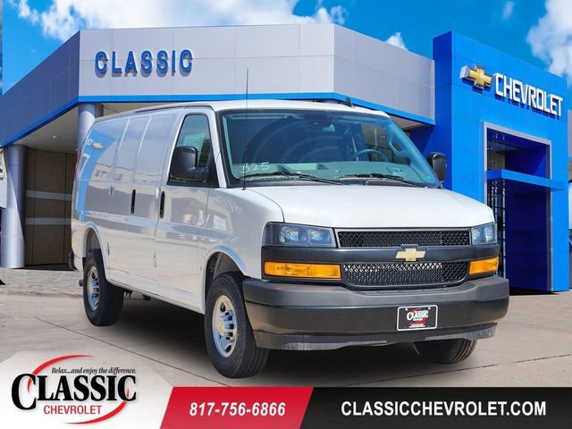 New 2025 Chevrolet Express Cargo WT