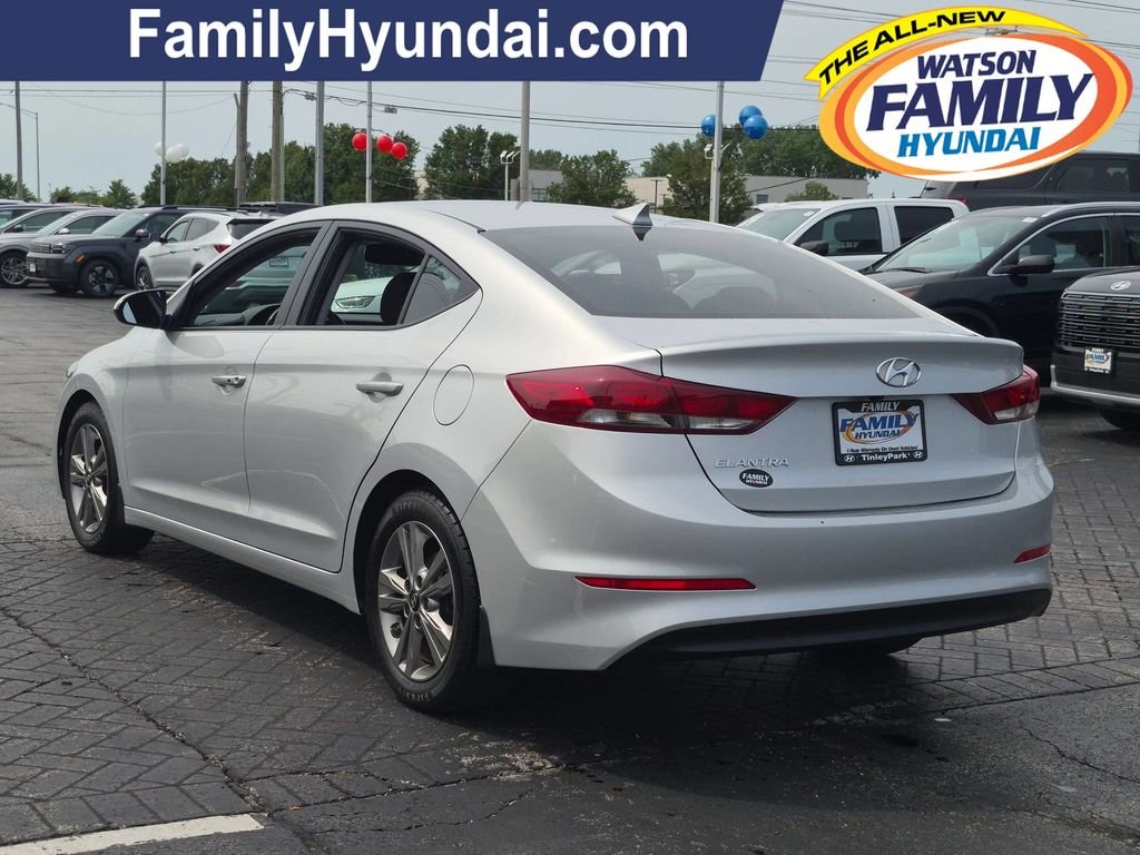 Used 2018 Silver Hyundai Value Edition image 5