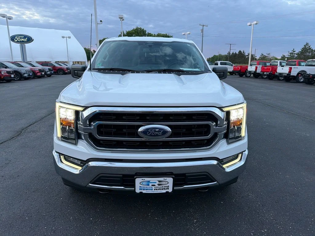 Used 2022 White Ford XLT image 8