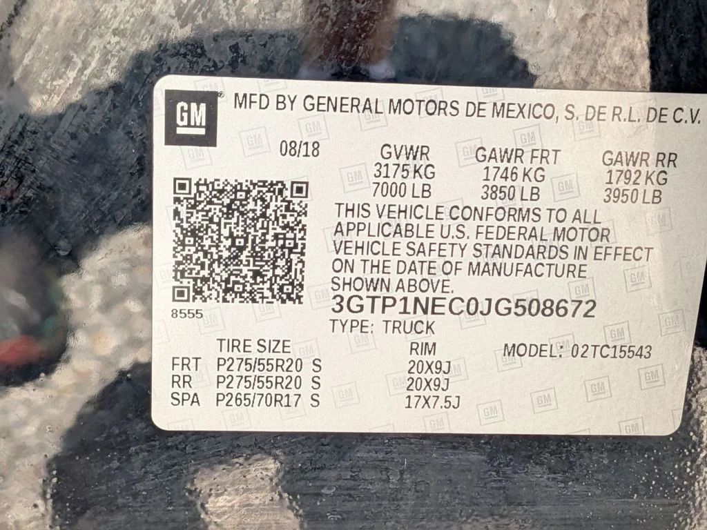 Used 2018 Black GMC SLT image 20