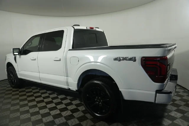 New 2026 Star White Metallic Tri-Coat Ford Platinum® image 24