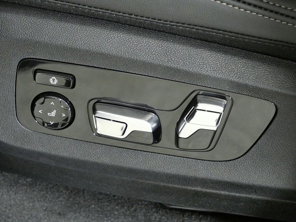 Used 2026 Black Sapphire Metallic BMW xDrive50e image 40