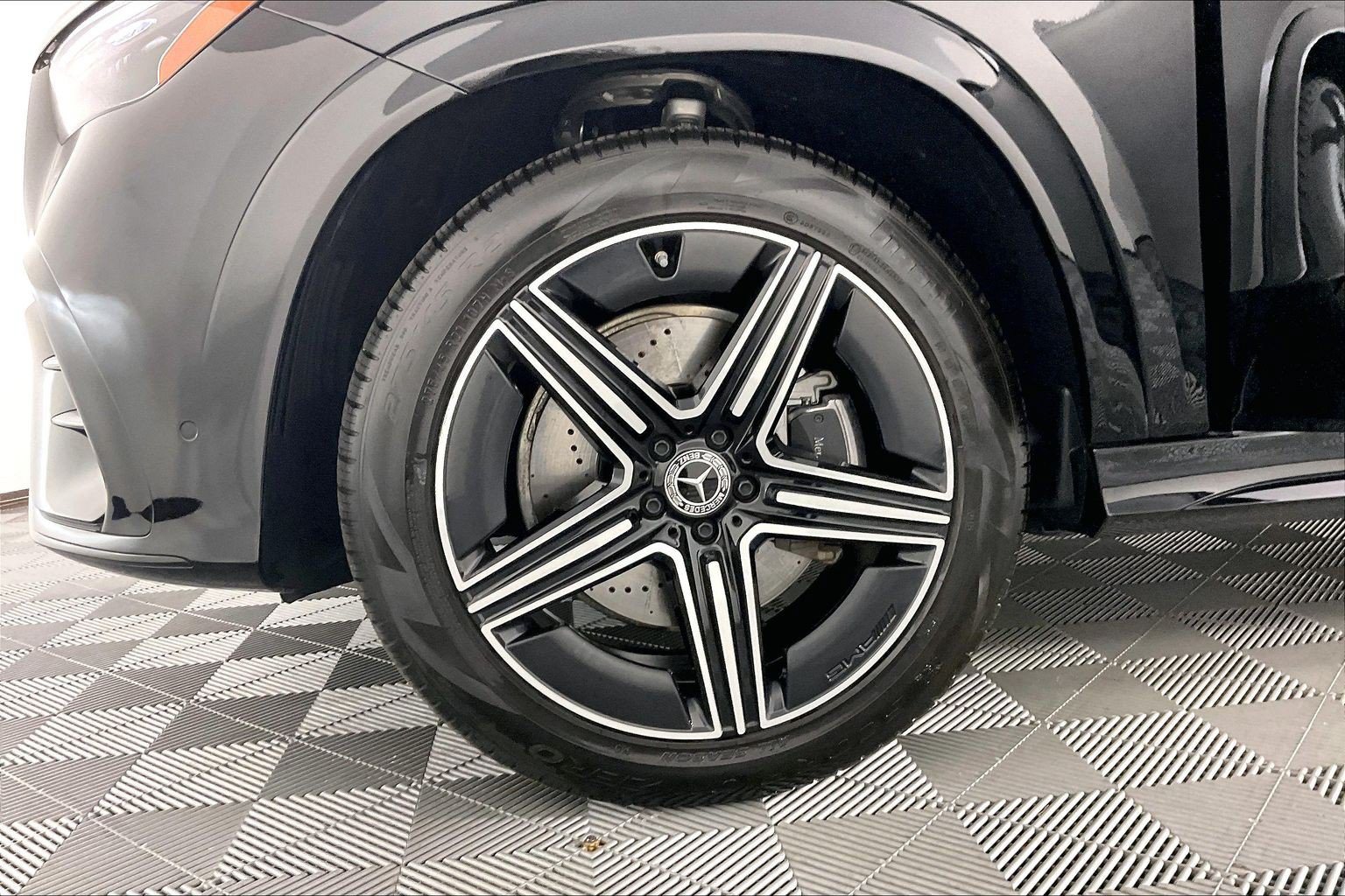 New 2026 Black Mercedes-Benz GLE 350 image 26