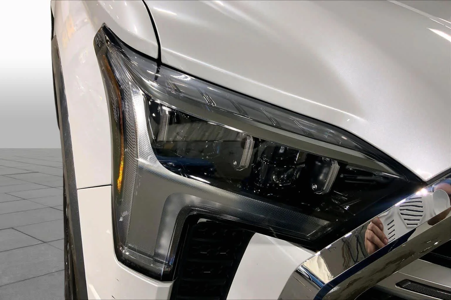 Used 2024 Wind Chill Pearl Toyota 1794 Edition Hybrid image 28