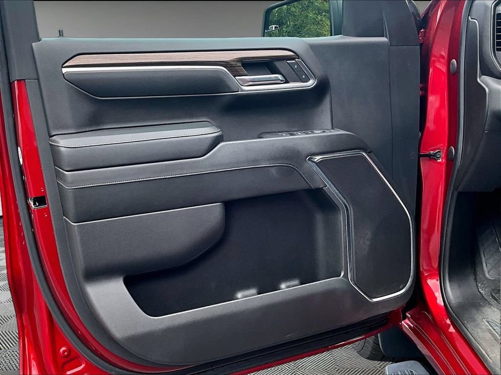 Used 2024 Red Chevrolet RST image 9