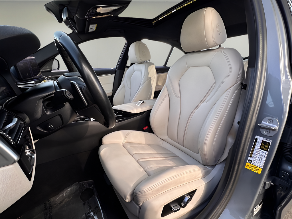 Used 2023 Gray BMW 530i image 5
