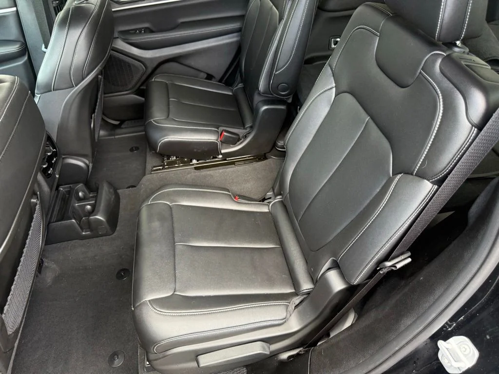 Used 2023 Black Jeep Limited image 33