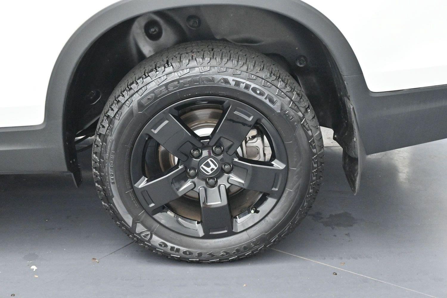 Used 2025 White Honda Black Edition image 36