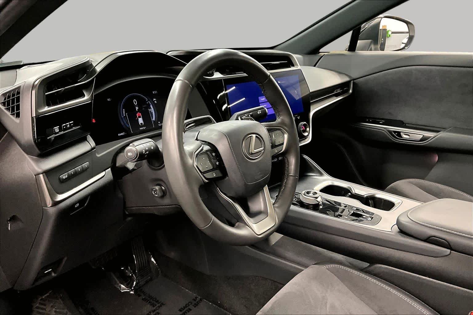 Certified Used 2023 EMINENT WHITE PEARL Lexus Luxury image 17