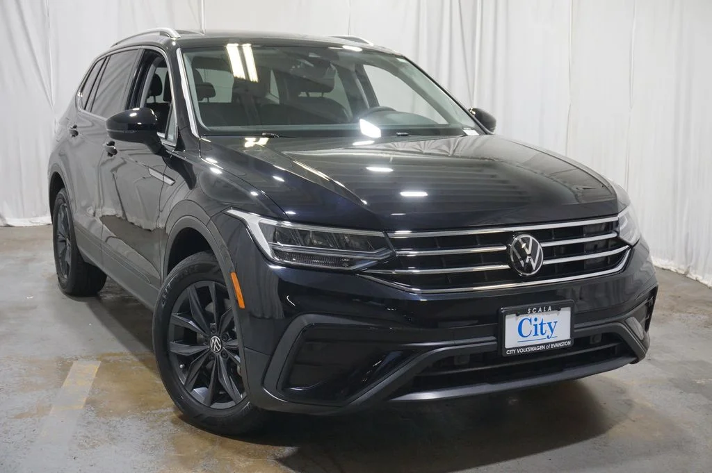 Certified Used 2023 Black Volkswagen 2.0T SE image 7