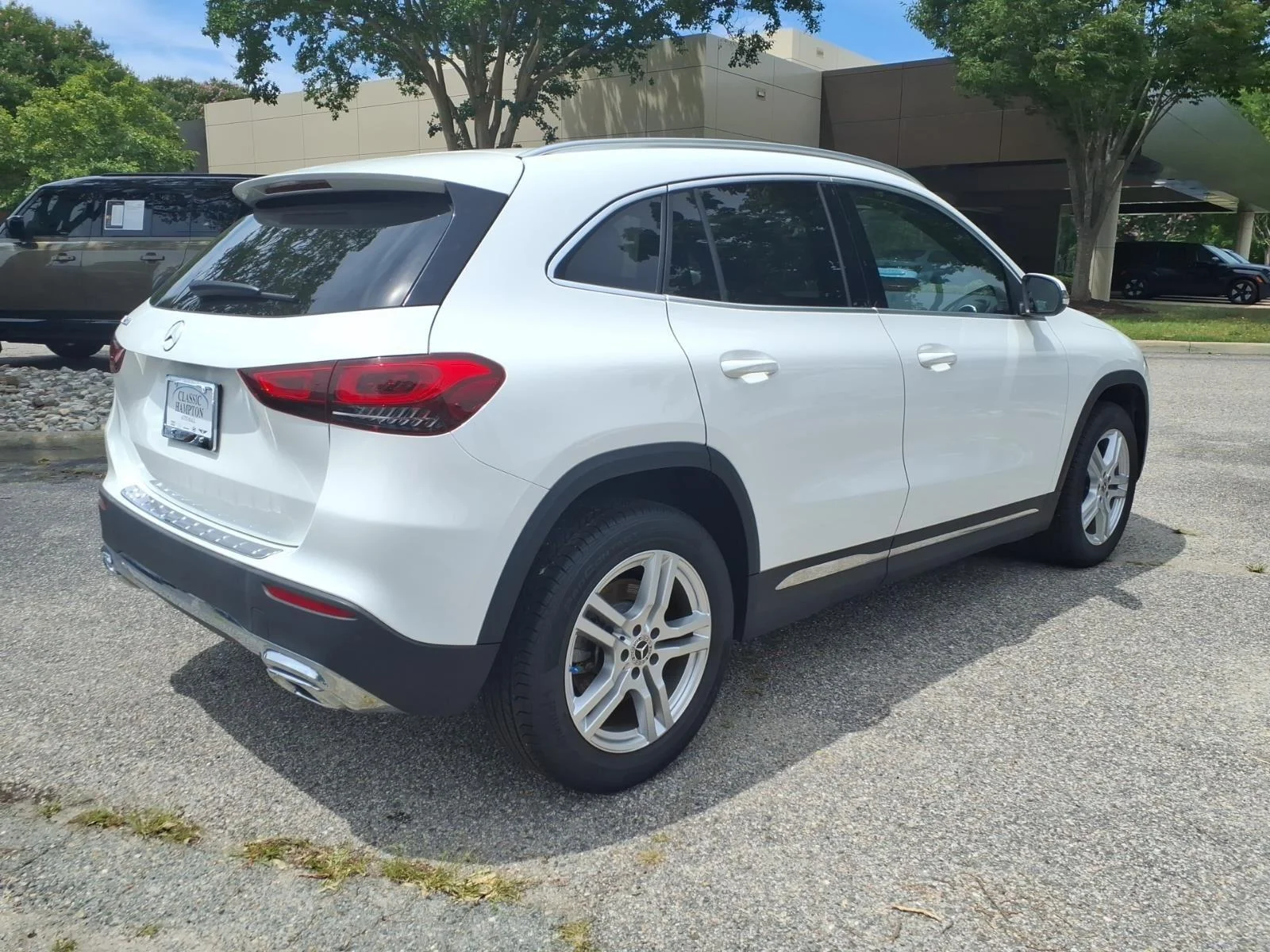 Used 2023 Polar White Mercedes-Benz GLA 250 image 6